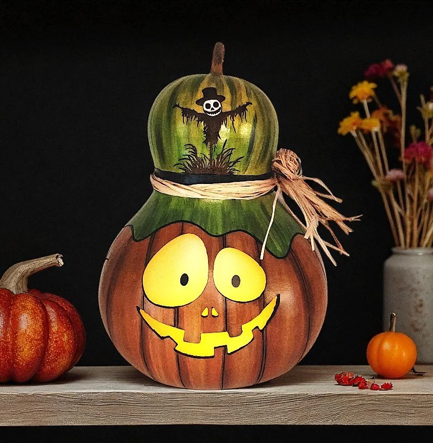 Jack-o-Lantern – Halloween Gourd Lantern with Scarecrow and